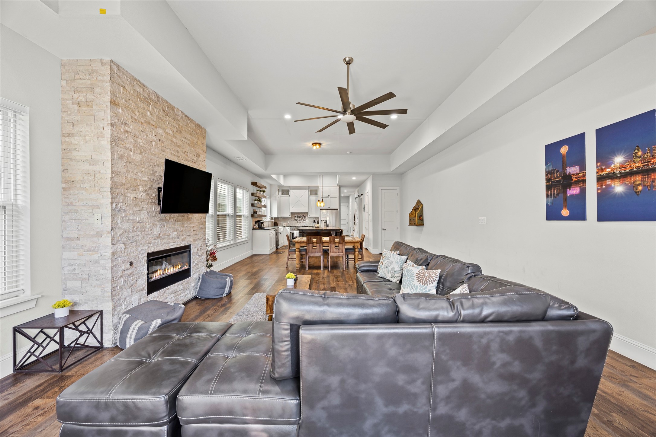 2011 N Prairie Avenue Dallas TX 75204