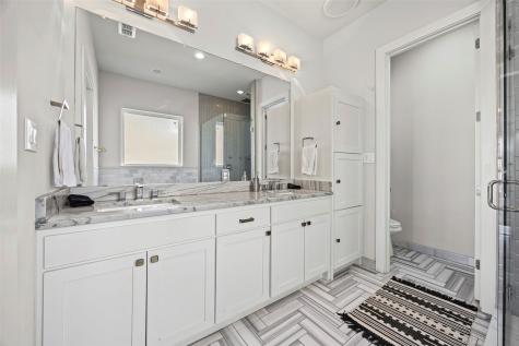 2011 N Prairie Avenue Dallas TX 75204