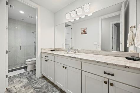 2011 N Prairie Avenue Dallas TX 75204