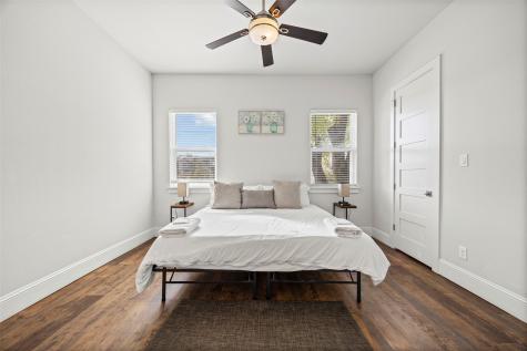 2011 N Prairie Avenue Dallas TX 75204
