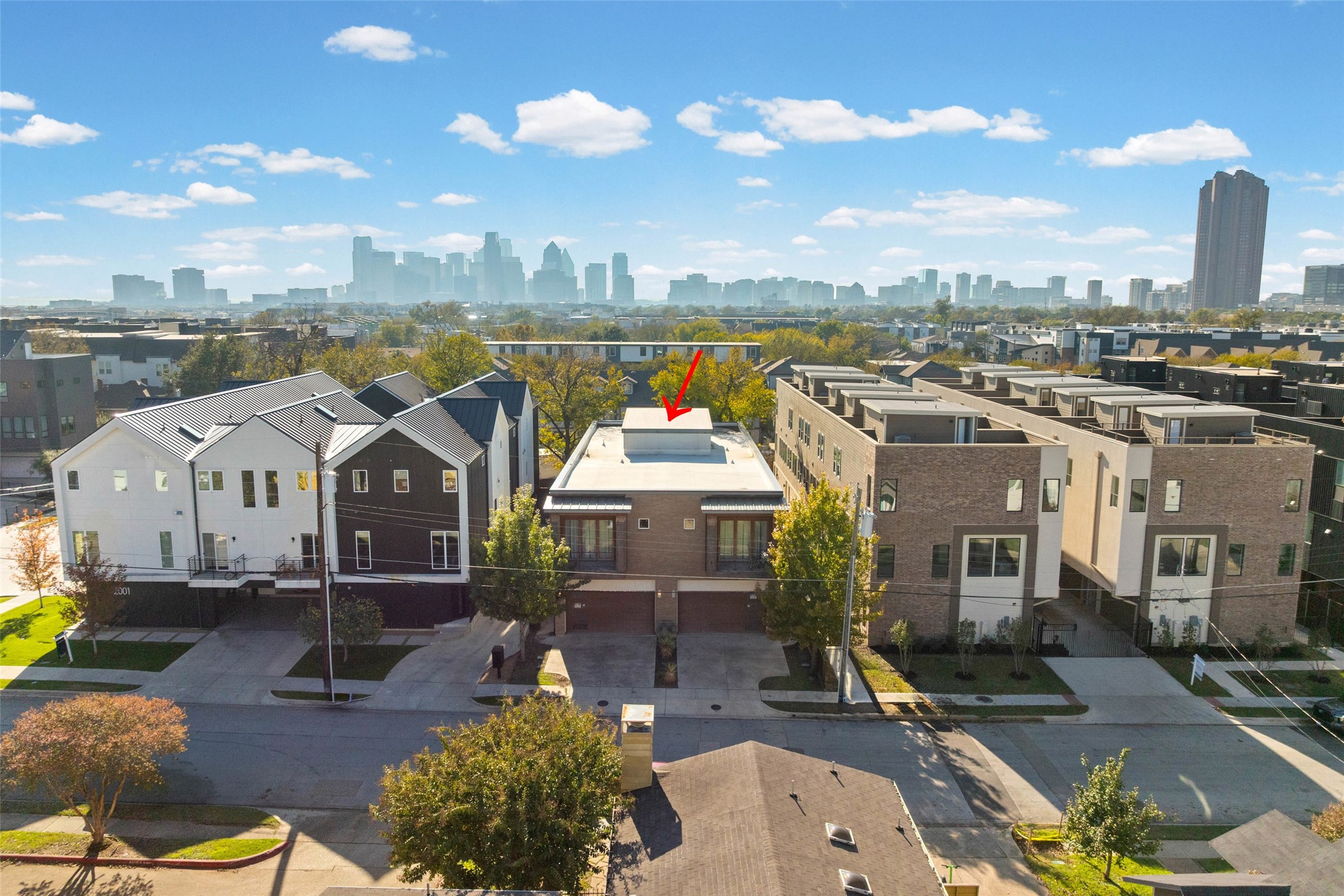 2011 N Prairie Avenue Dallas TX 75204