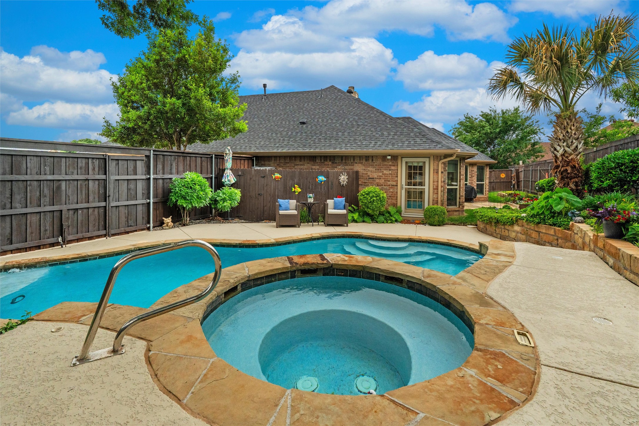 105 Daisey Lane Justin TX 76247