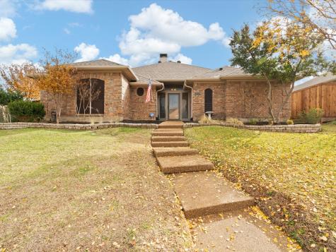 3804 Elizabeth Drive Carrollton TX 75007