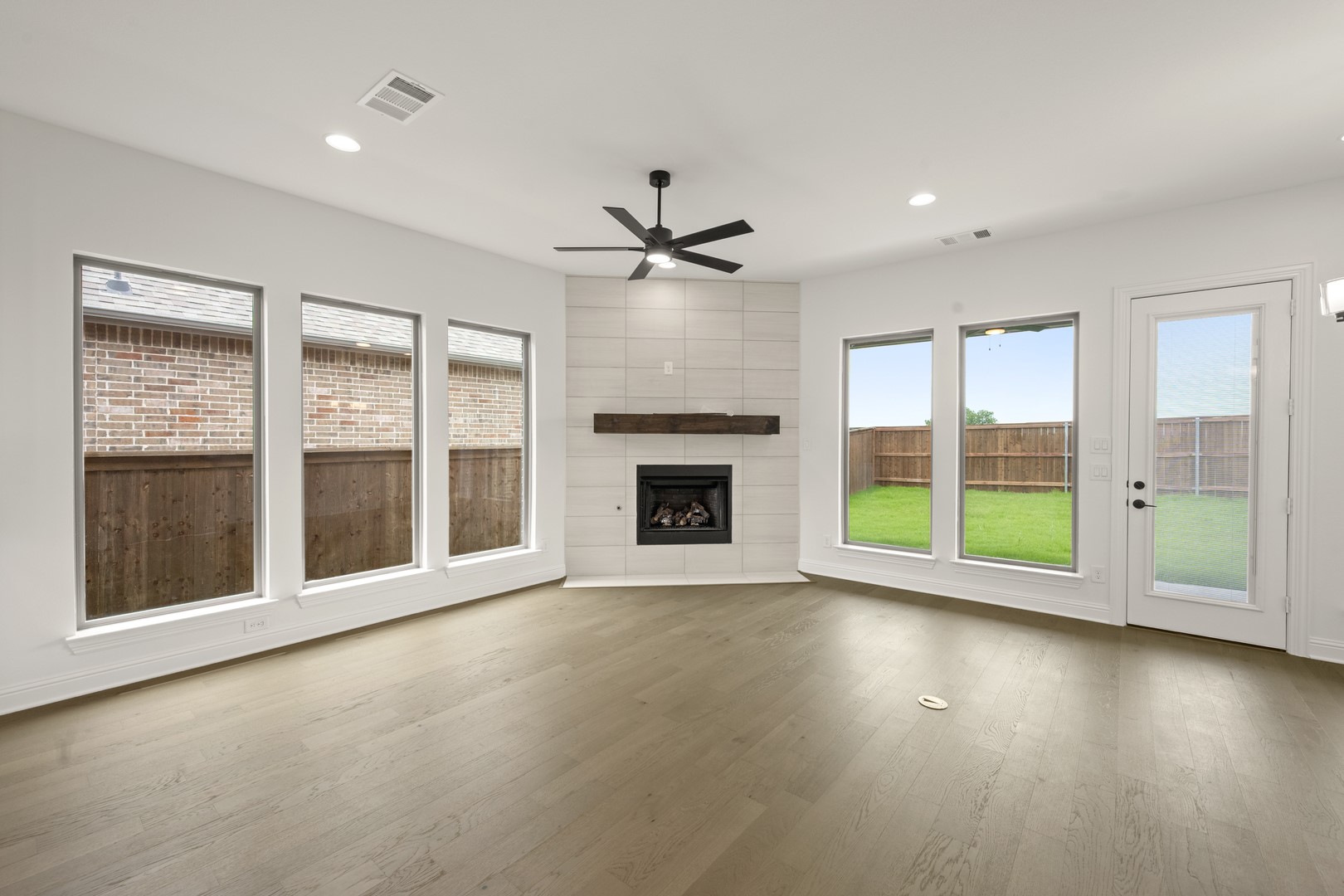 1845 Rough Ridge Trail Midlothian TX 76065