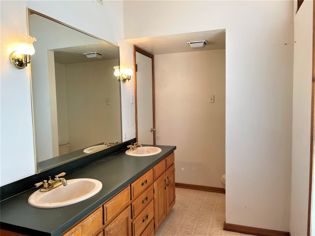 476 Lcr 759 Groesbeck TX 76642
