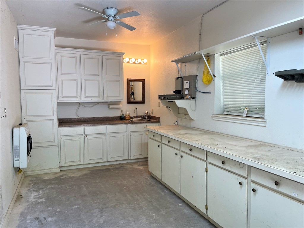 476 Lcr 759 Groesbeck TX 76642
