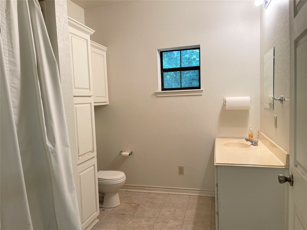 476 Lcr 759 Groesbeck TX 76642