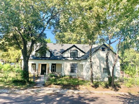 612 W Brady Street Decatur TX 76234