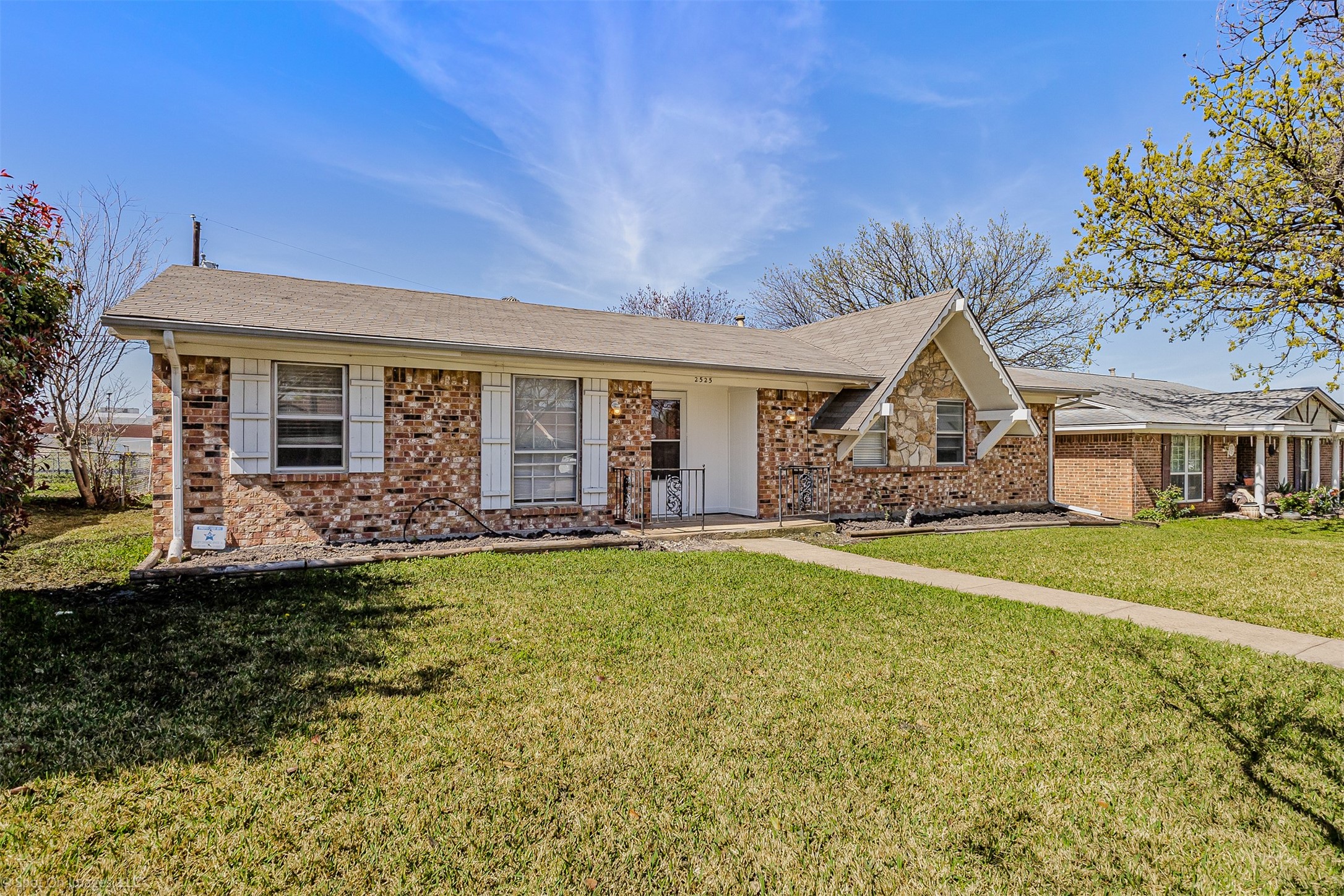 2525 Belhaven Drive Mesquite TX 75150