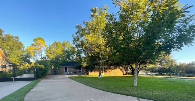 261 Timberlake Drive Azle TX 76020