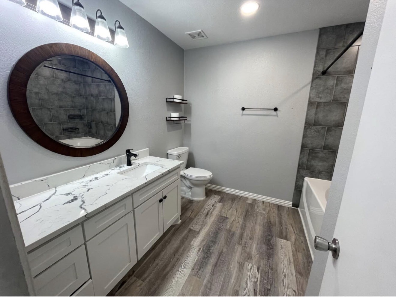 261 Timberlake Drive Azle TX 76020
