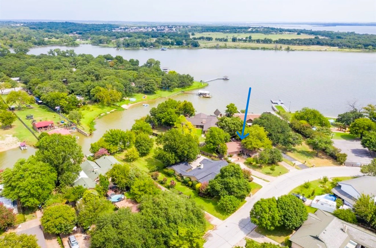 261 Timberlake Drive Azle TX 76020