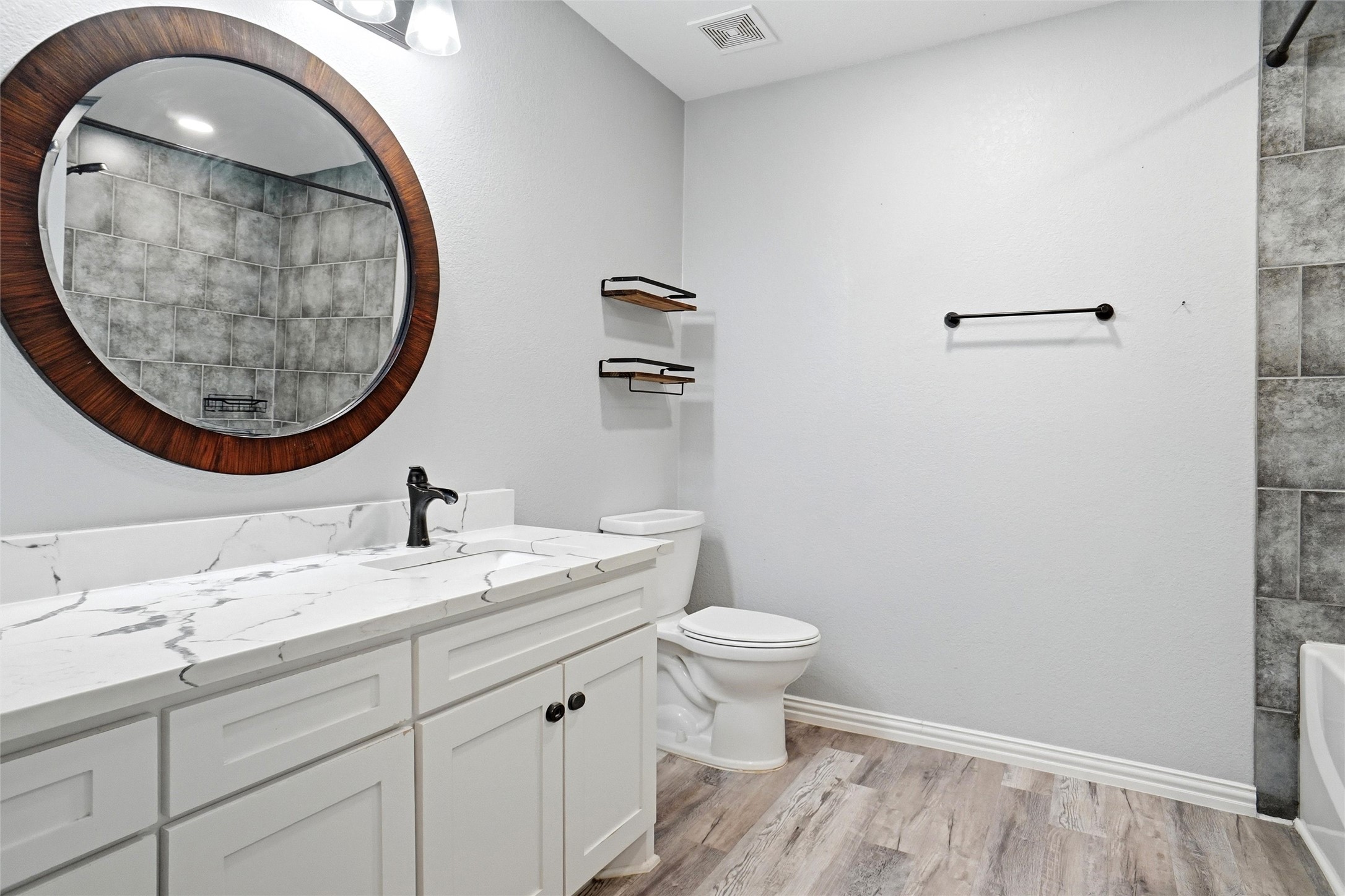 261 Timberlake Drive Azle TX 76020