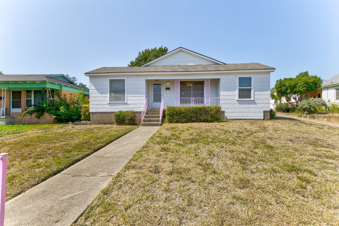 1951 Columbus Avenue Fort Worth TX 76164