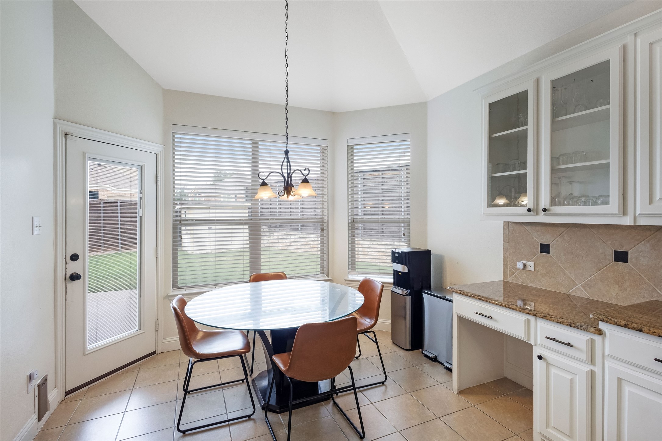 3001 Knightsbridge Lane Garland TX 75043