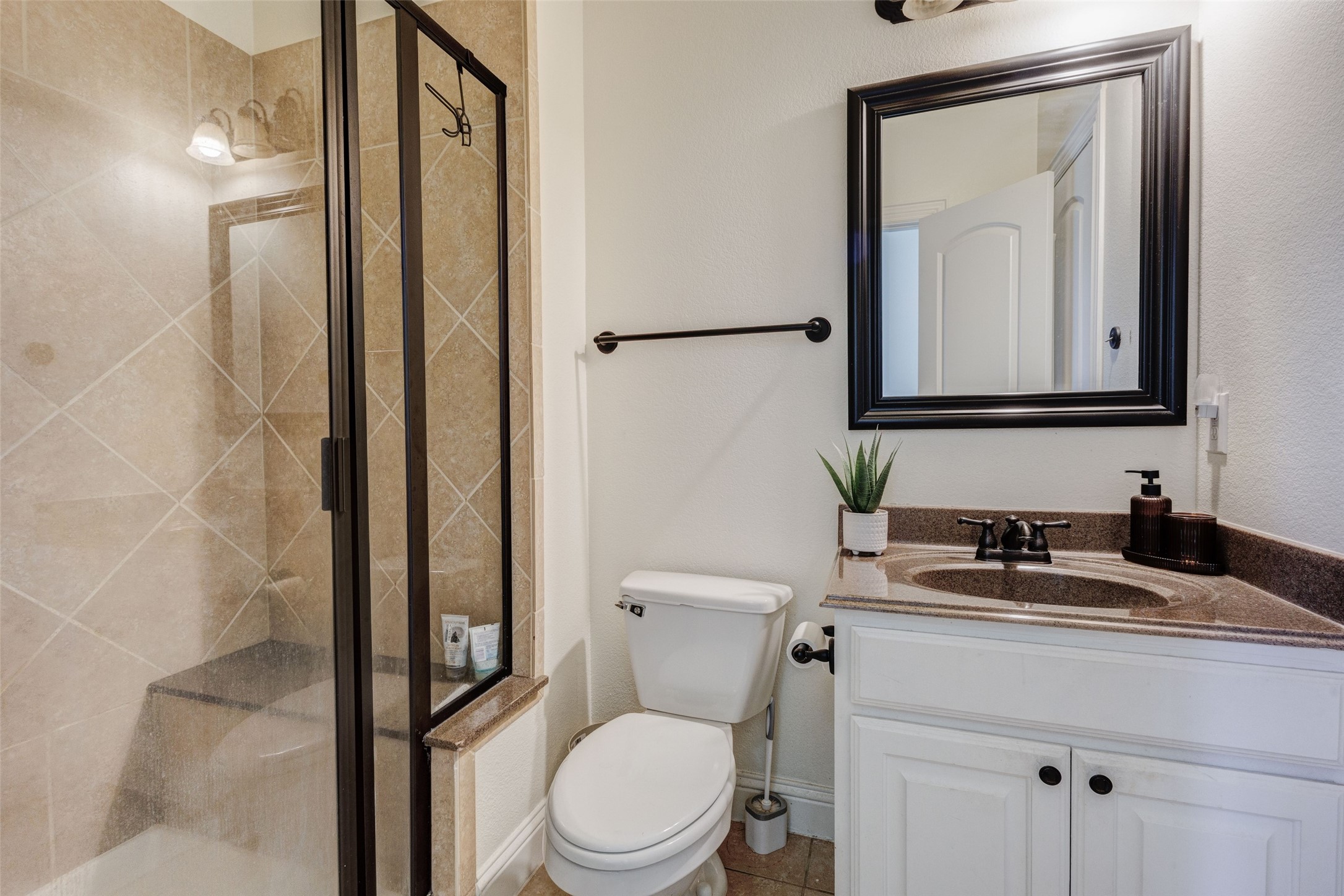 3001 Knightsbridge Lane Garland TX 75043