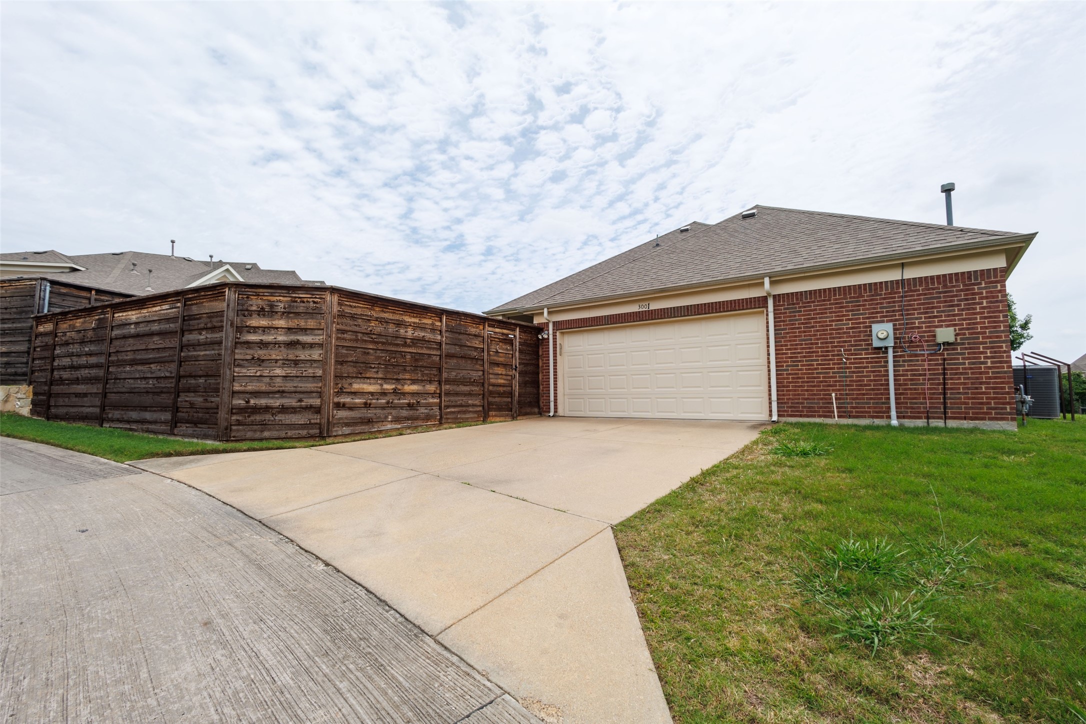 3001 Knightsbridge Lane Garland TX 75043