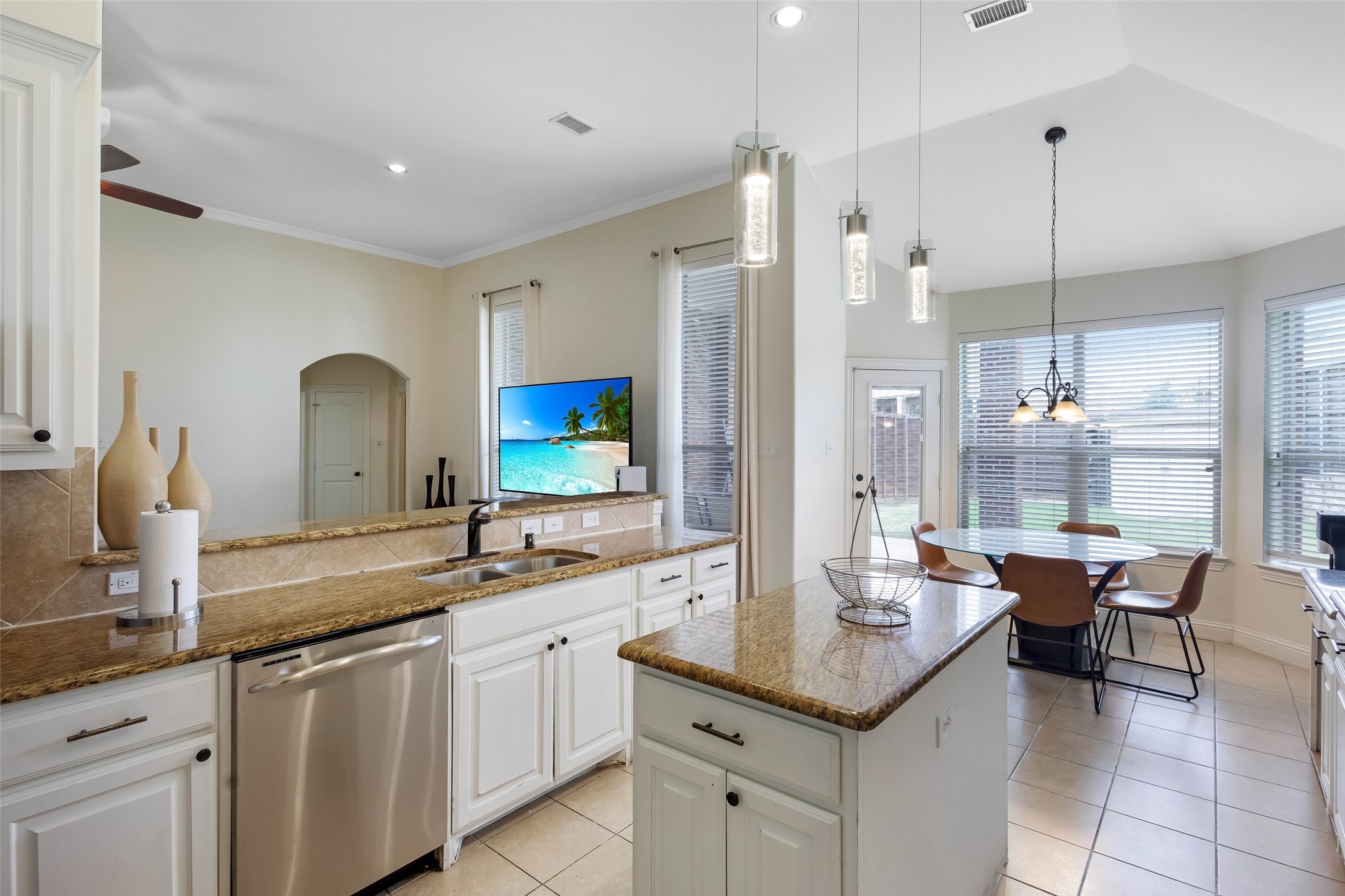 3001 Knightsbridge Lane Garland TX 75043