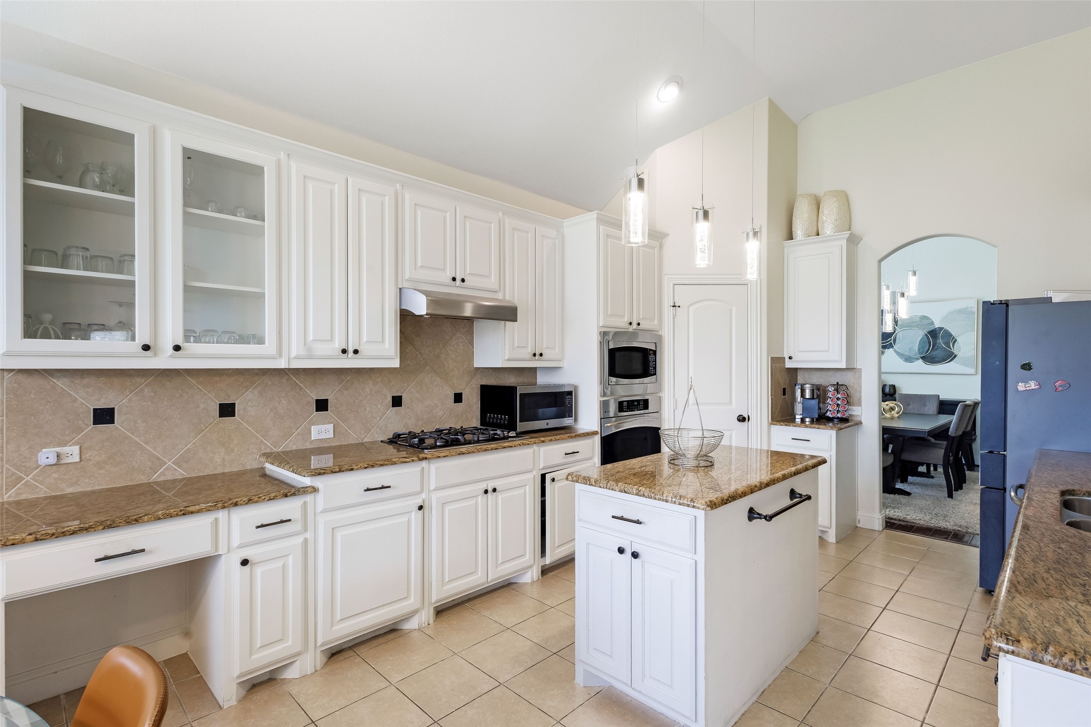 3001 Knightsbridge Lane Garland TX 75043