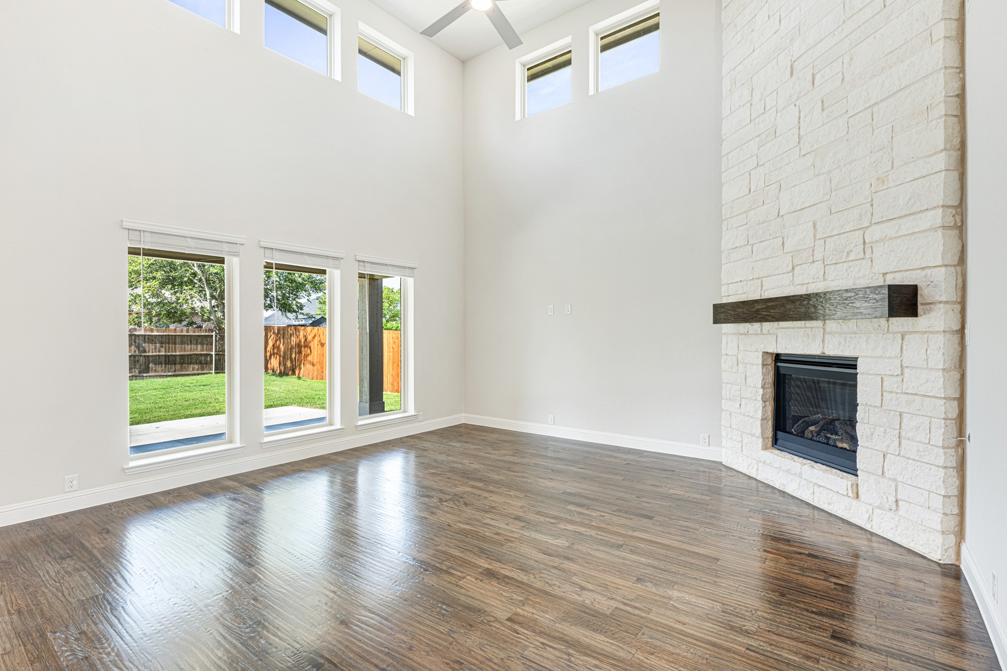 1105 Cardinal Drive Midlothian TX 76065