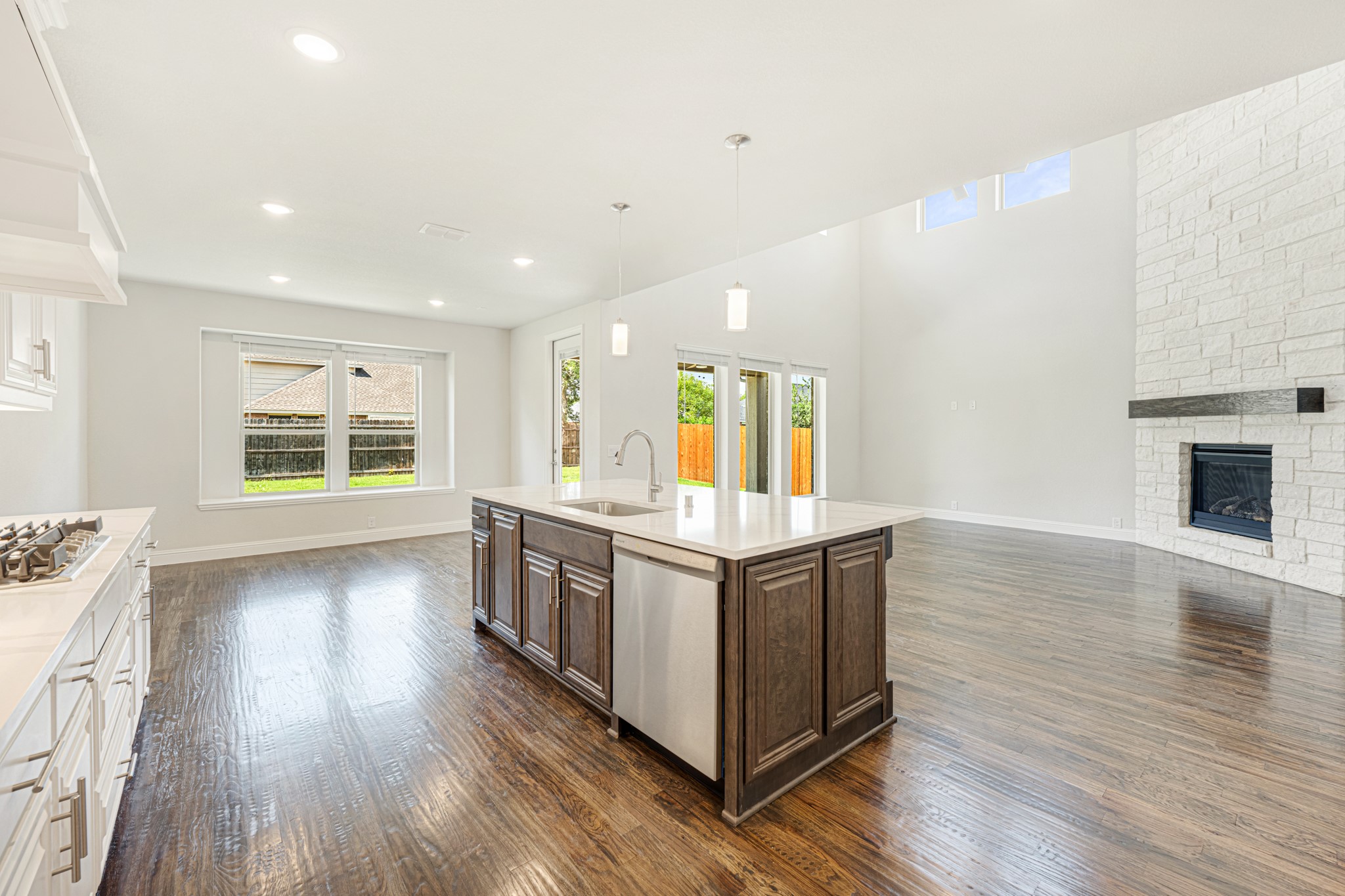 1105 Cardinal Drive Midlothian TX 76065