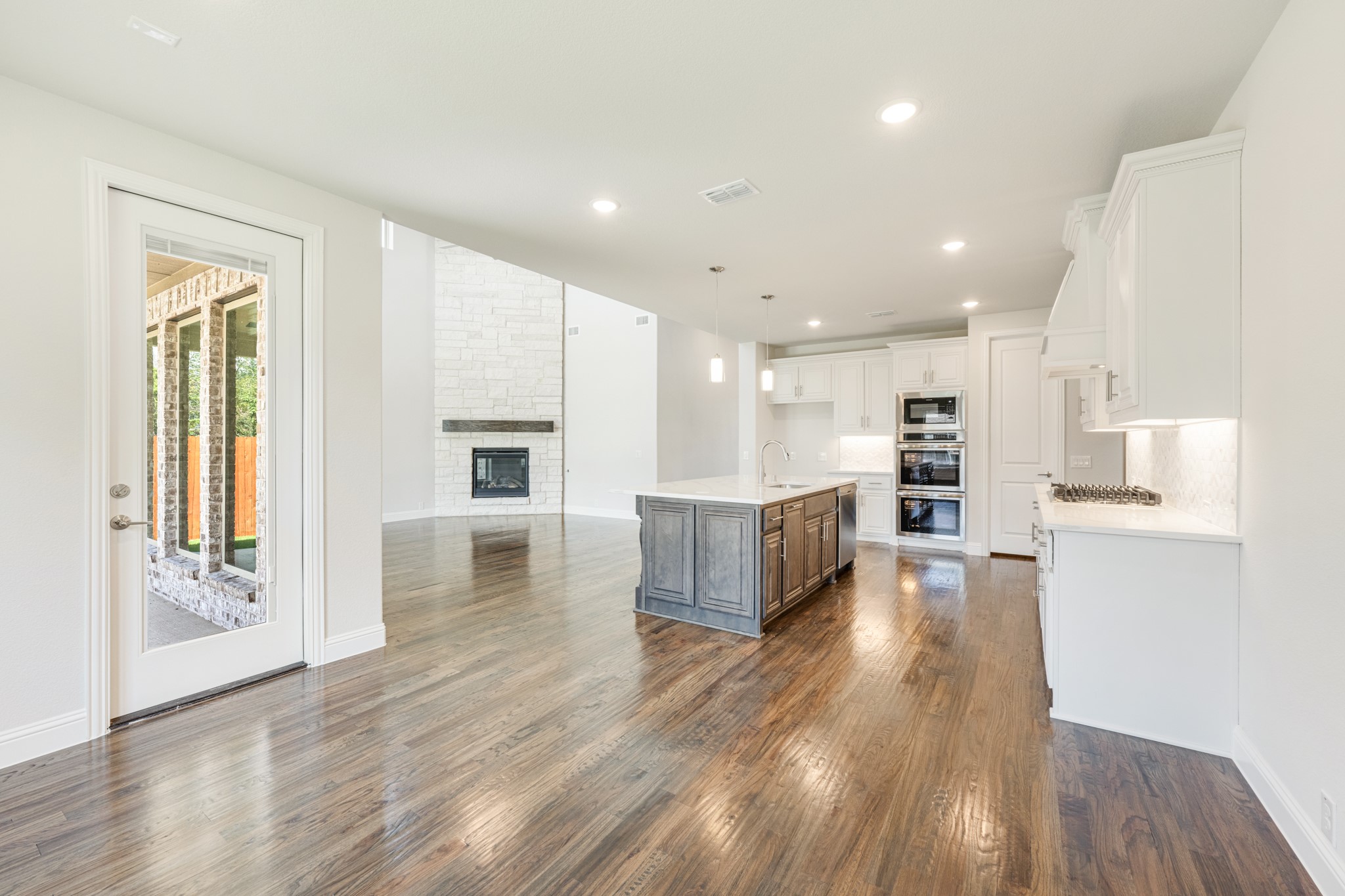 1105 Cardinal Drive Midlothian TX 76065