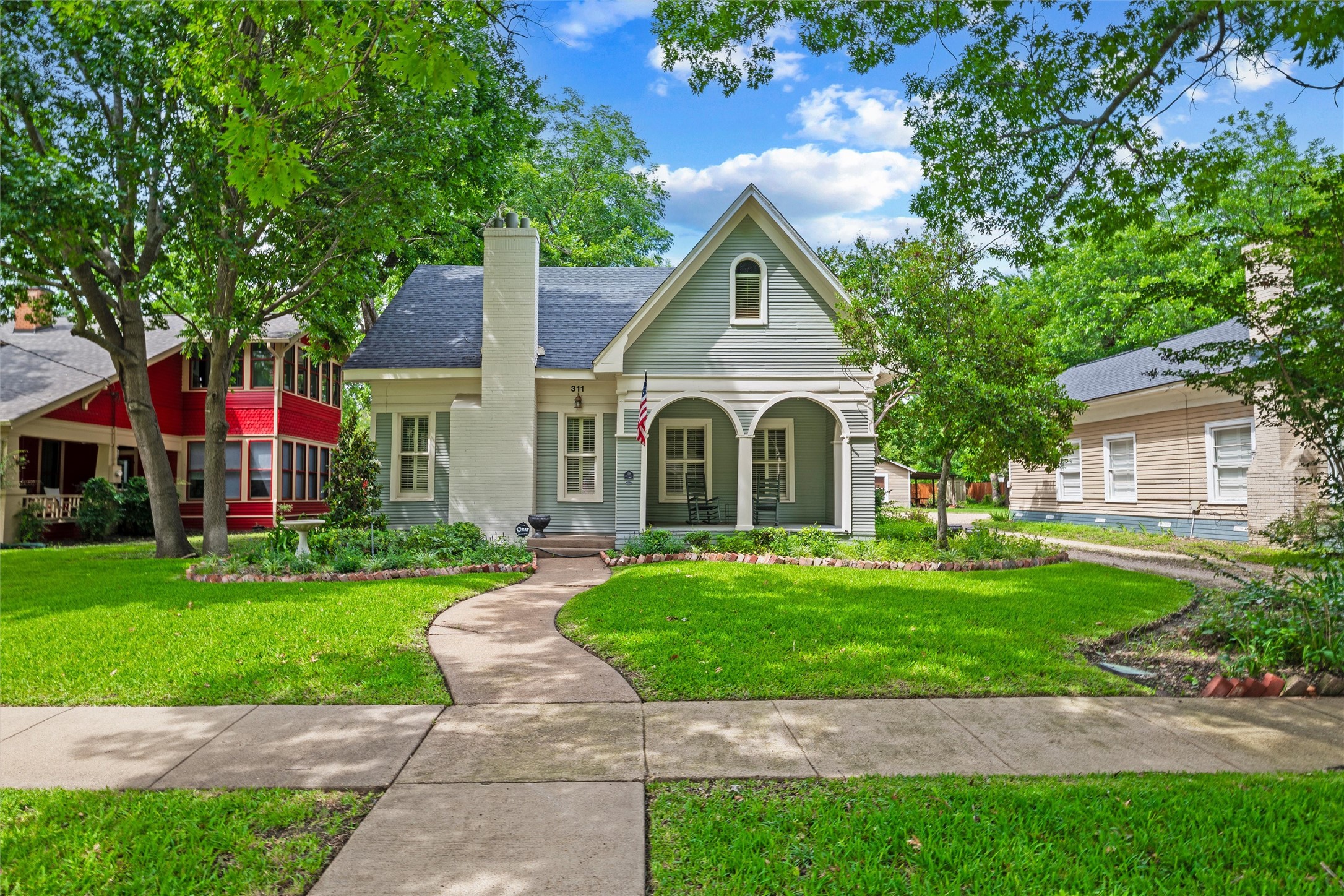 311 E Marvin Avenue Waxahachie TX 75165