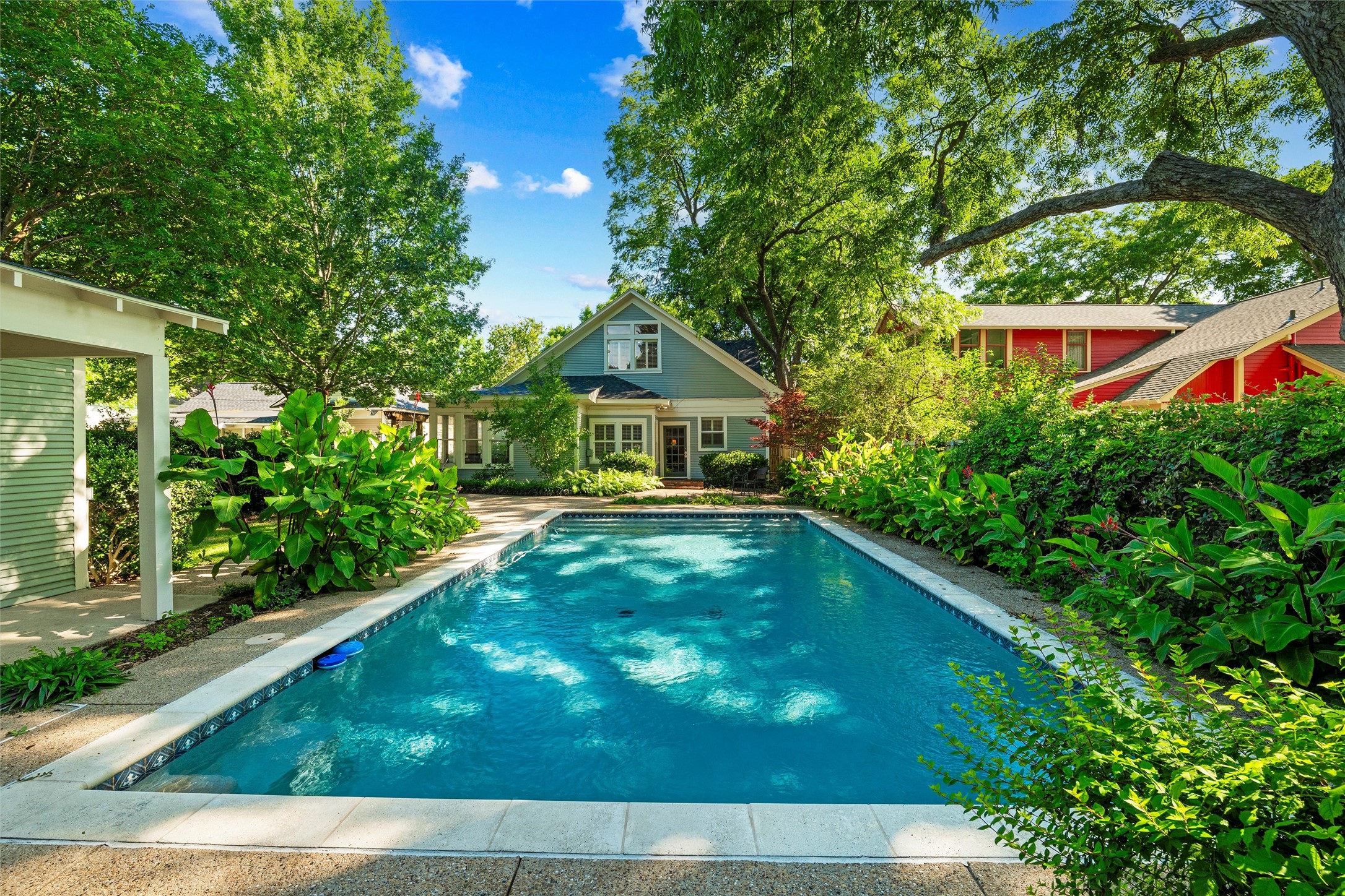 311 E Marvin Avenue Waxahachie TX 75165