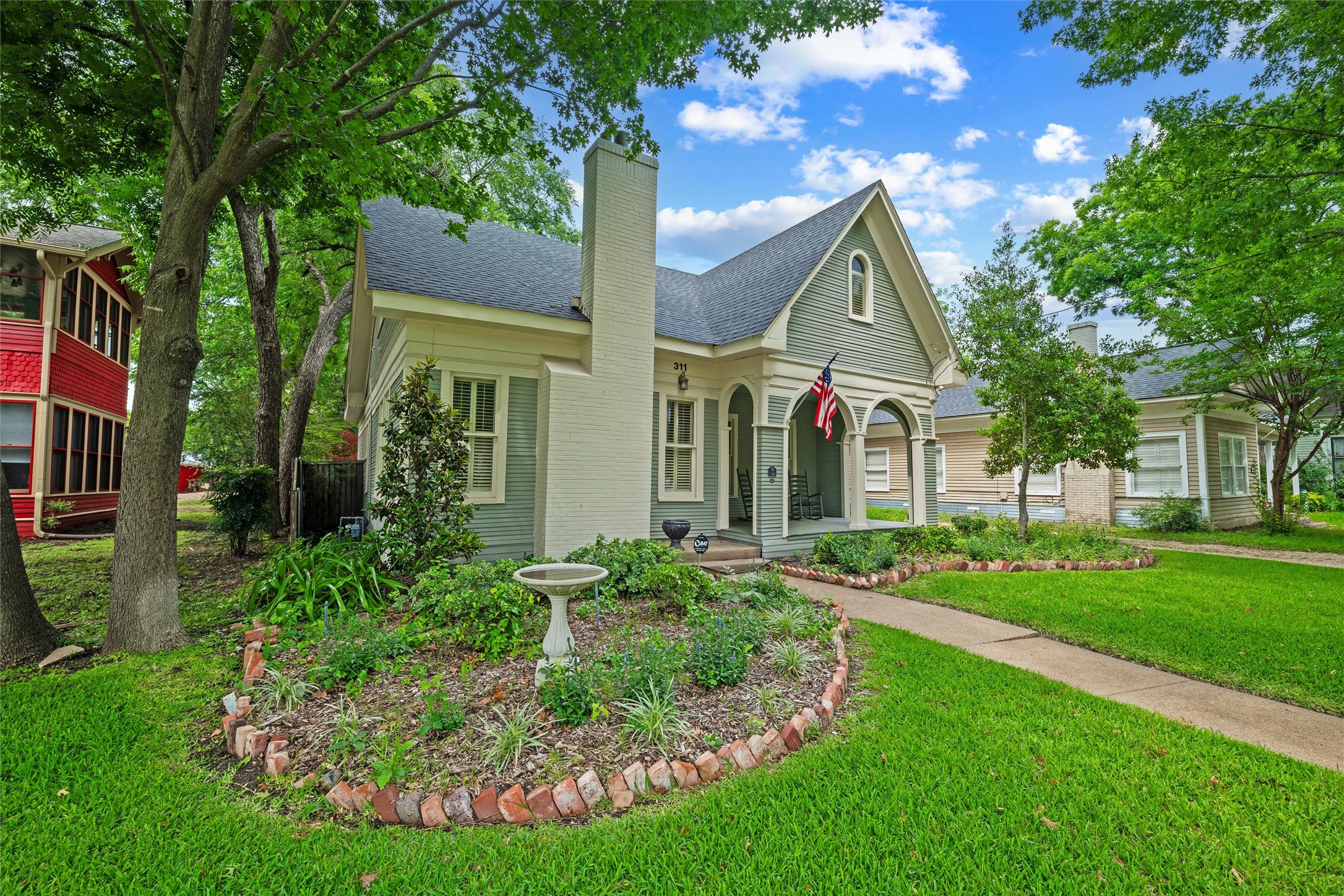 311 E Marvin Avenue Waxahachie TX 75165