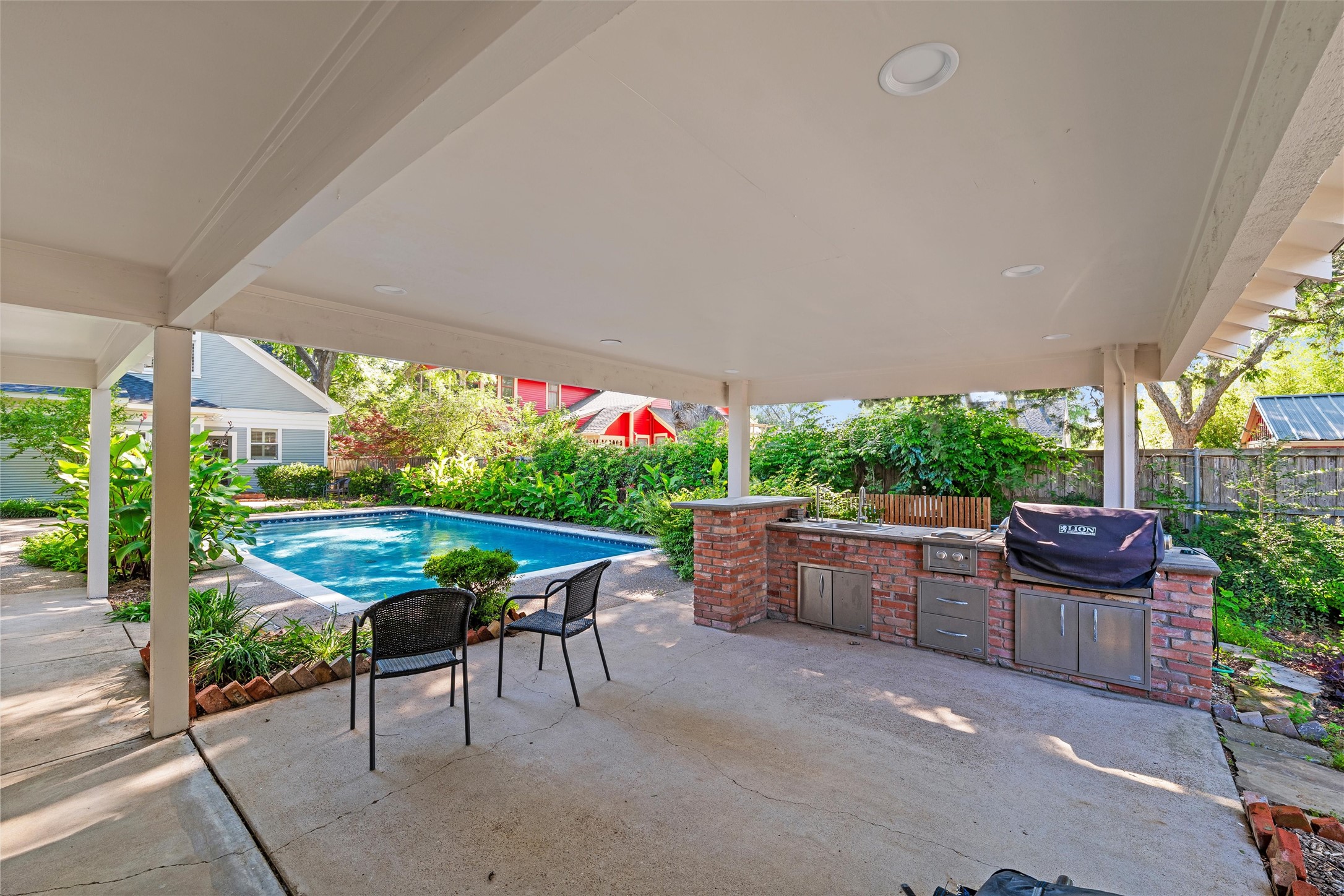311 E Marvin Avenue Waxahachie TX 75165