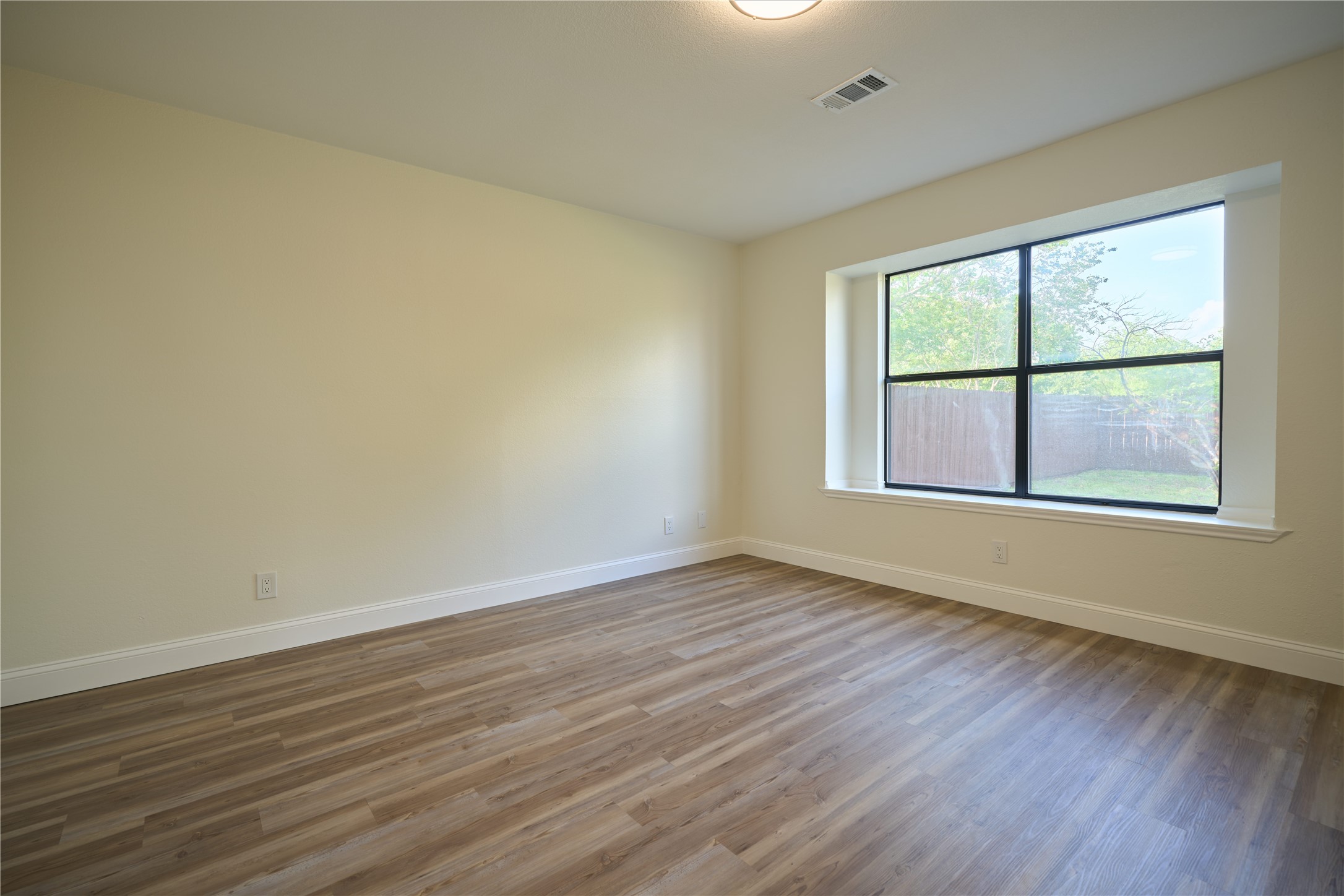 7609 Clairmont Avenue Rowlett TX 75089