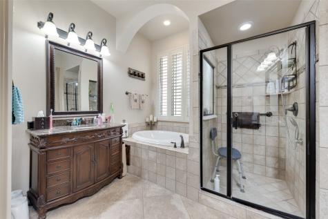 5056 Empire Way Irving TX 75038