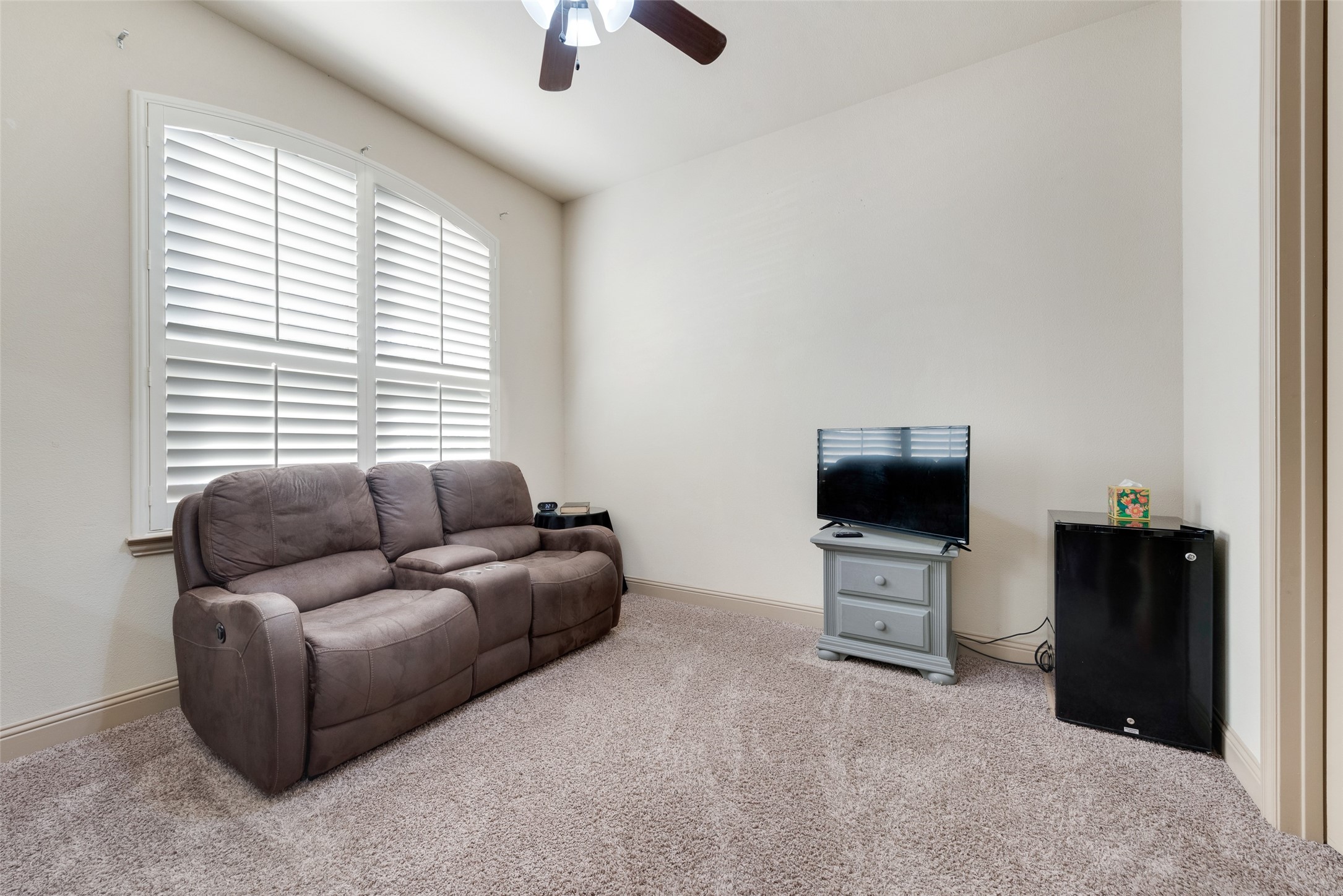 5056 Empire Way Irving TX 75038