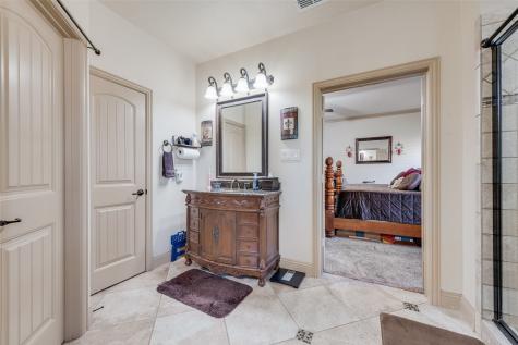 5056 Empire Way Irving TX 75038