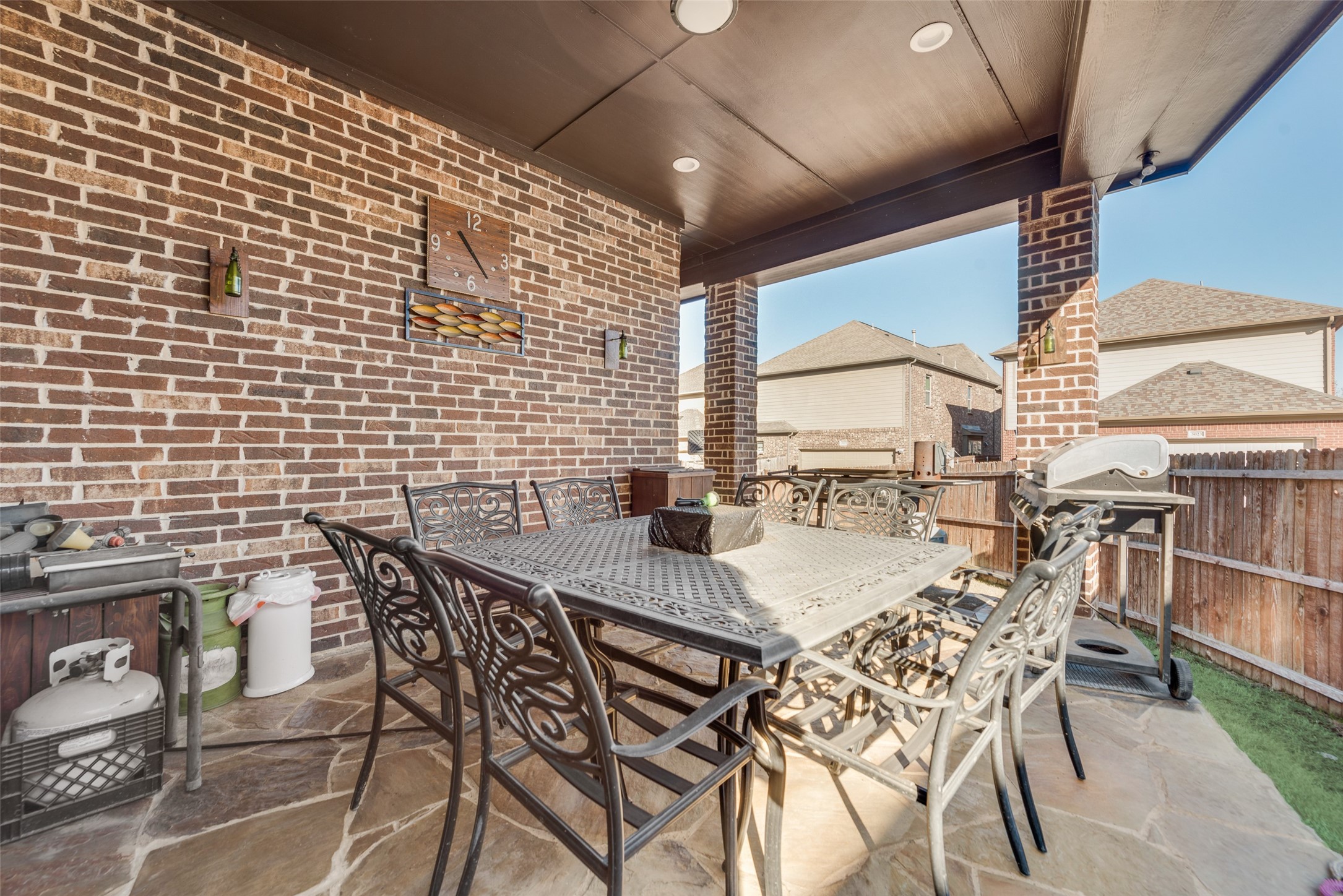 5056 Empire Way Irving TX 75038