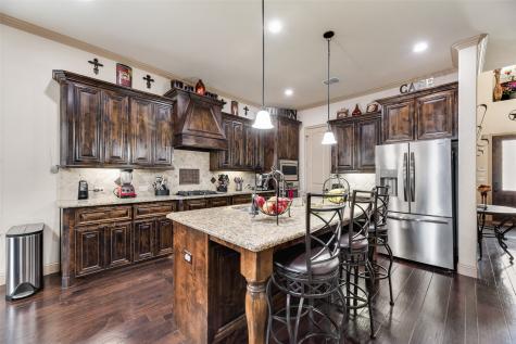 5056 Empire Way Irving TX 75038