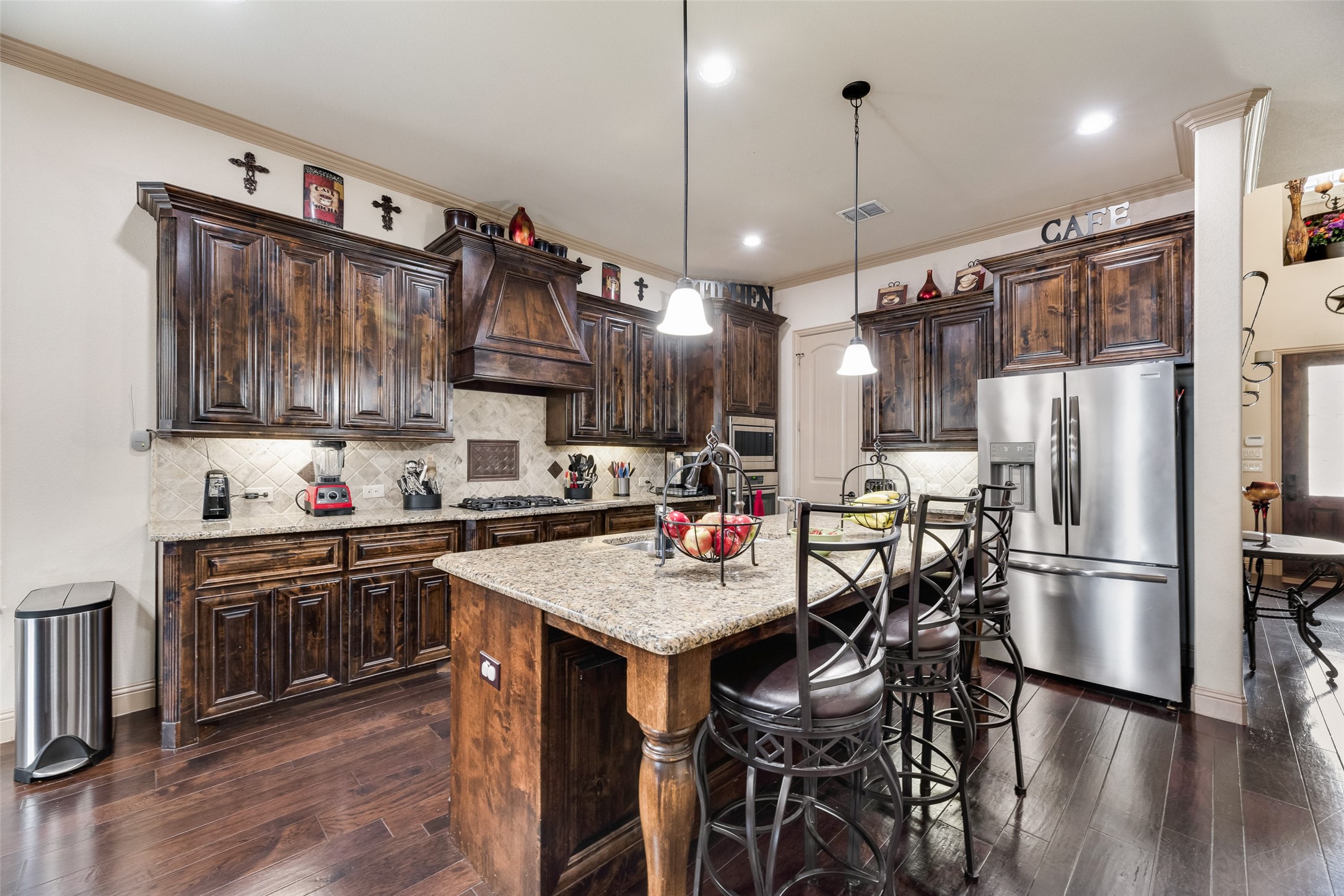 5056 Empire Way Irving TX 75038