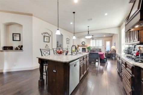 5056 Empire Way Irving TX 75038