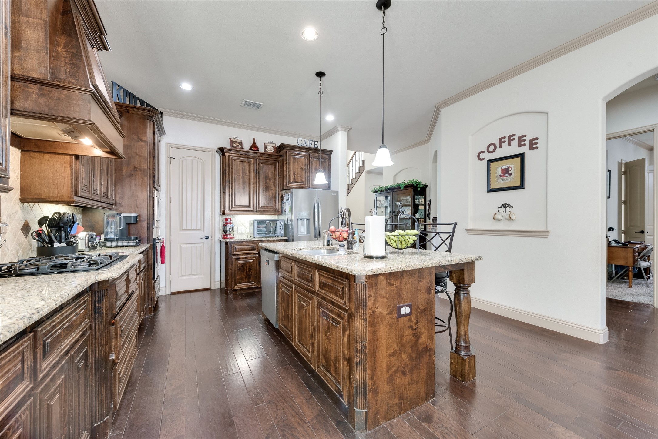 5056 Empire Way Irving TX 75038