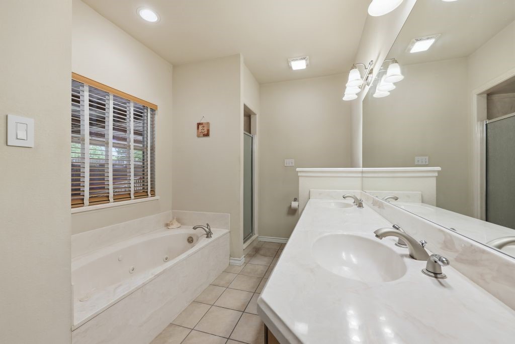 128 Southwinds Drive Weatherford TX 76087
