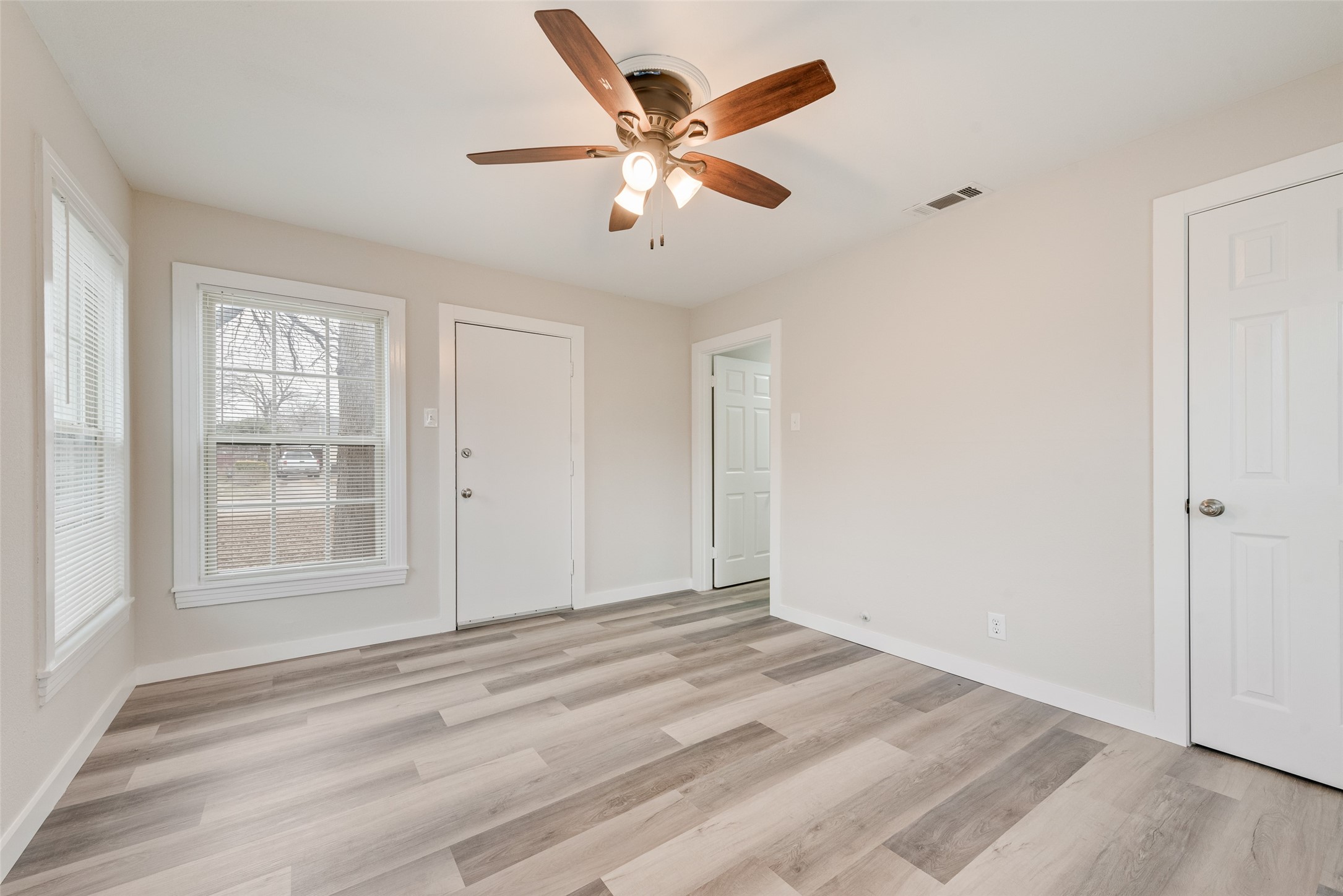 1405 Inwood Boulevard Garland TX 75042