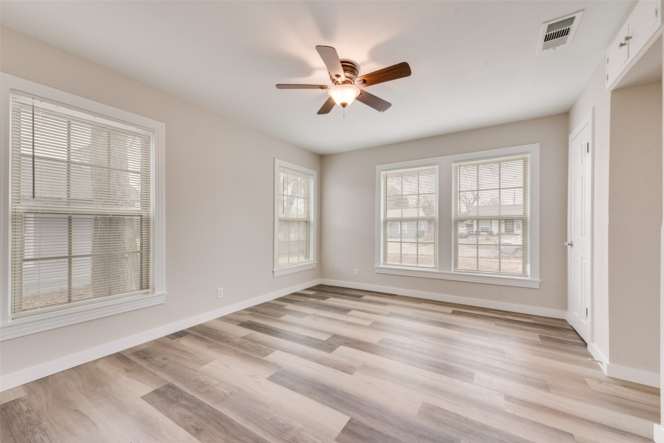 1405 Inwood Boulevard Garland TX 75042