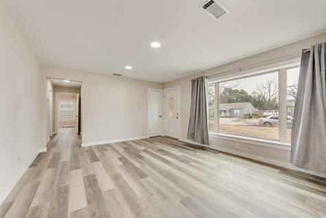 1405 Inwood Boulevard Garland TX 75042
