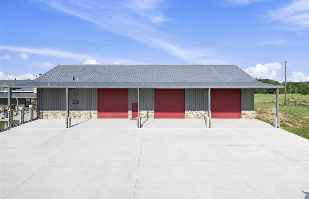 1249 County Road 4680 Boyd TX 76023
