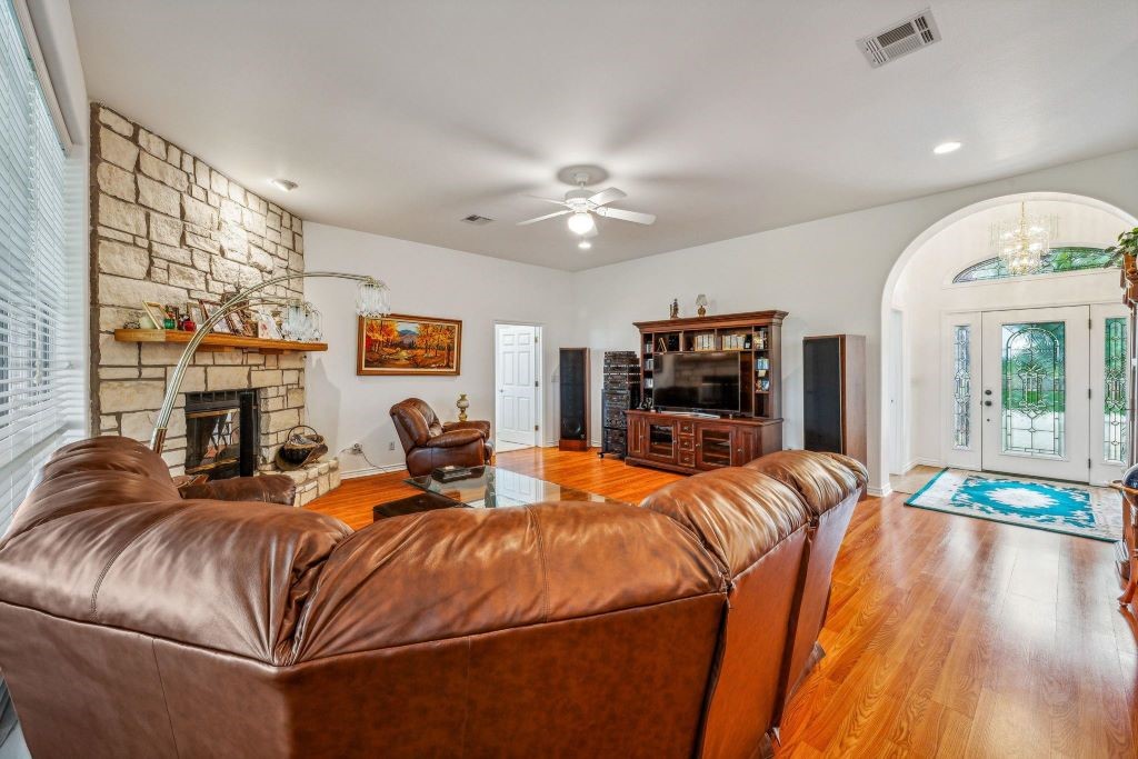 641 Comanche Lake Road Comanche TX 76442