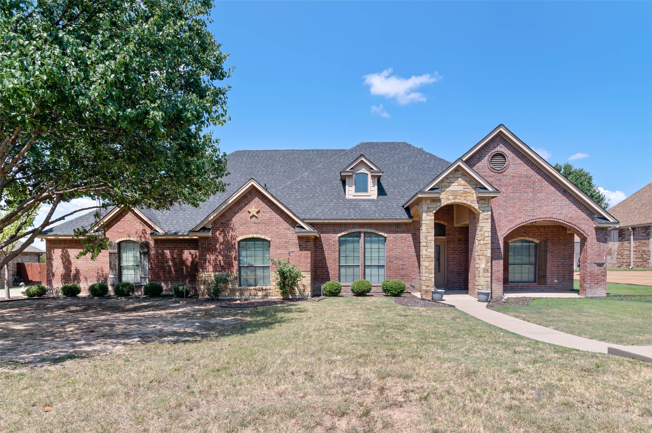 213 Billo Court Weatherford TX 76087
