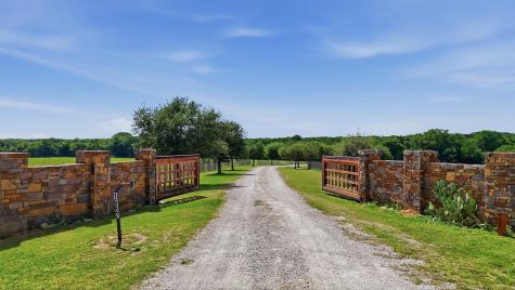 1371 County Road 130 Whitesboro TX 76273
