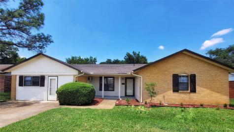 601 E Mission Street Crowley TX 76036