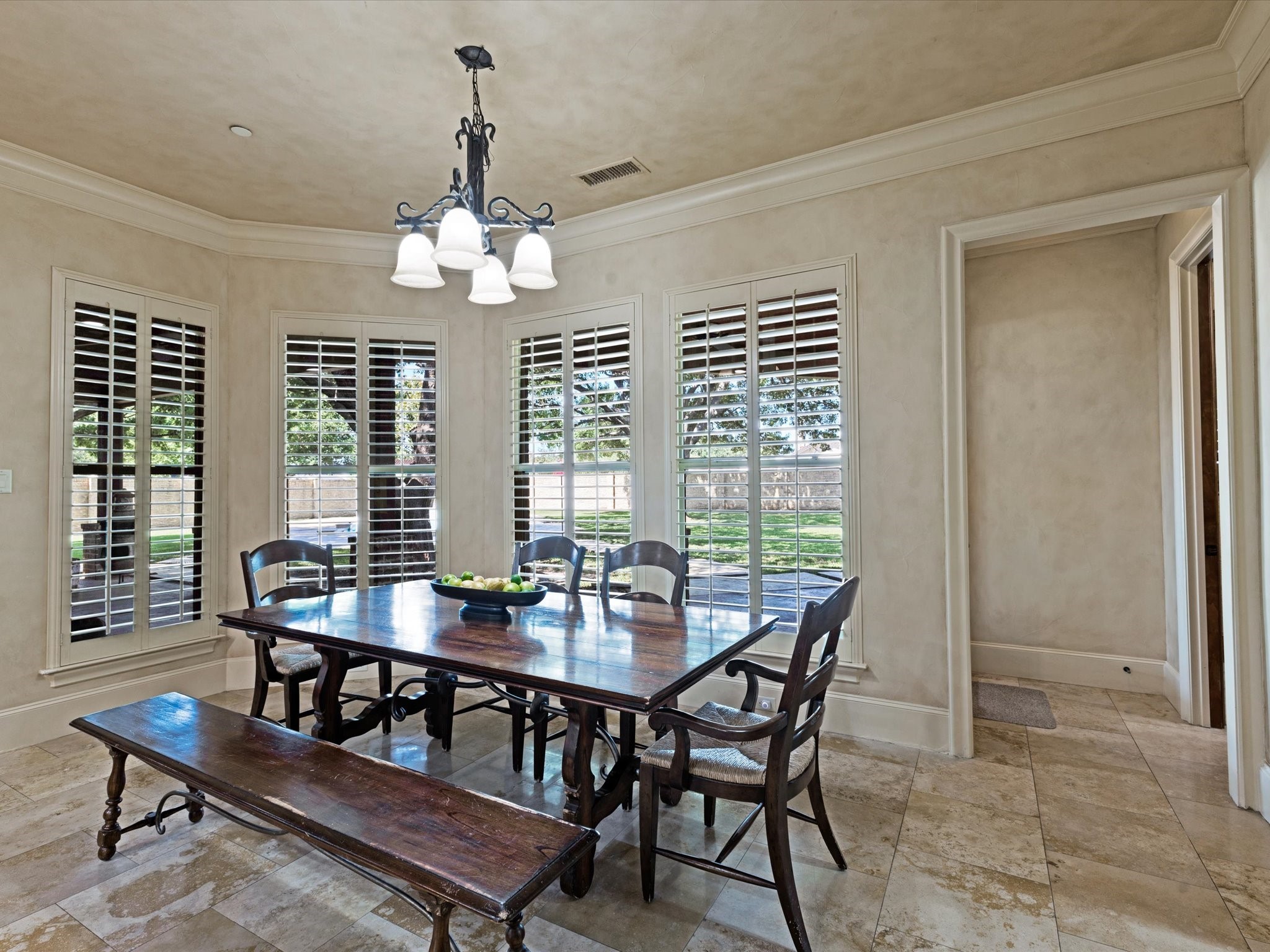 2965 S Sunbeck Circle Farmers Branch TX 75234
