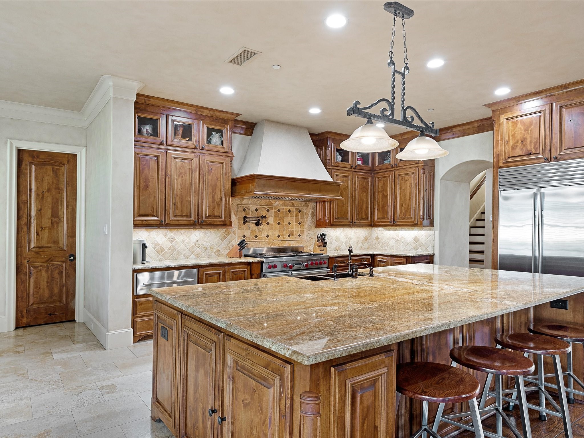 2965 S Sunbeck Circle Farmers Branch TX 75234
